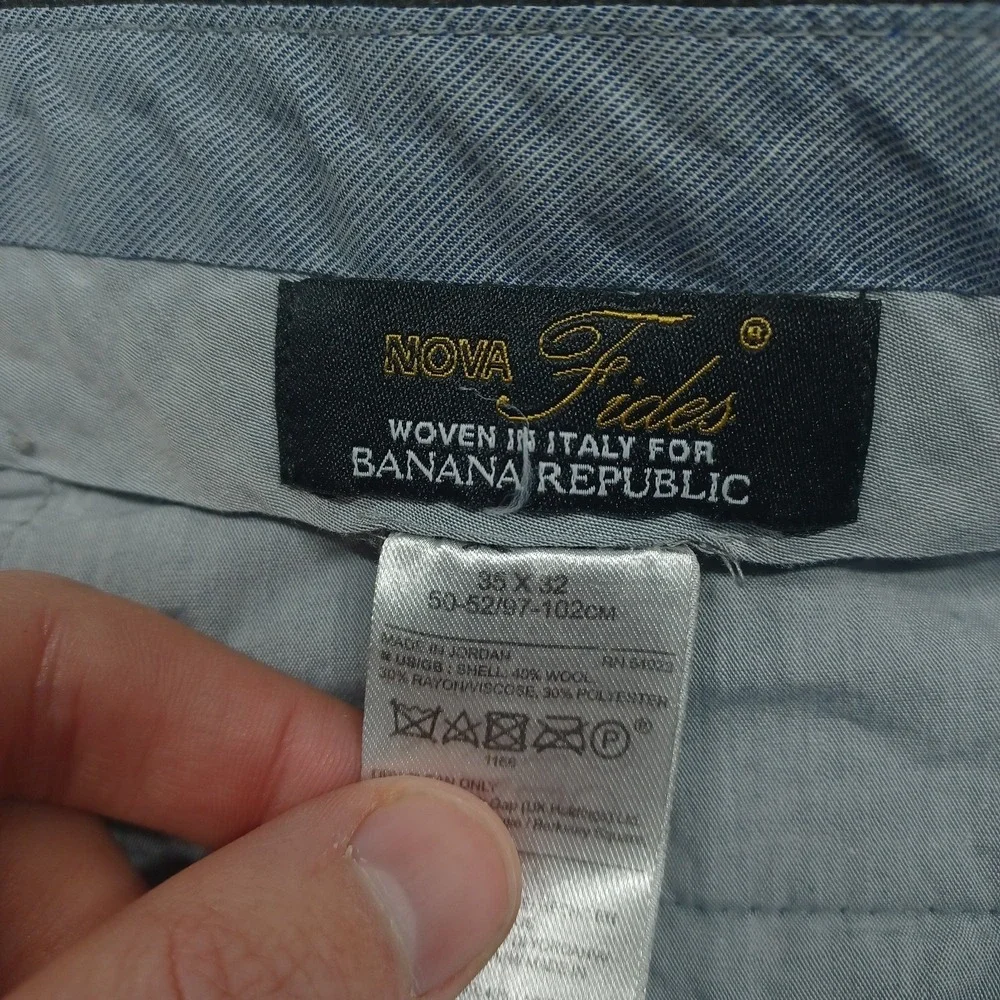 Banana Republic please see